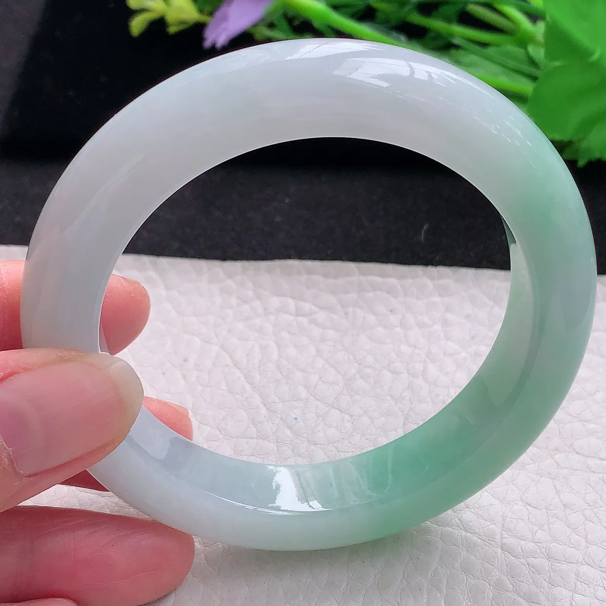 z自然光58*12.6*10.2平安镯 翡翠a货玉手镯半山水厚装宽边玉手环