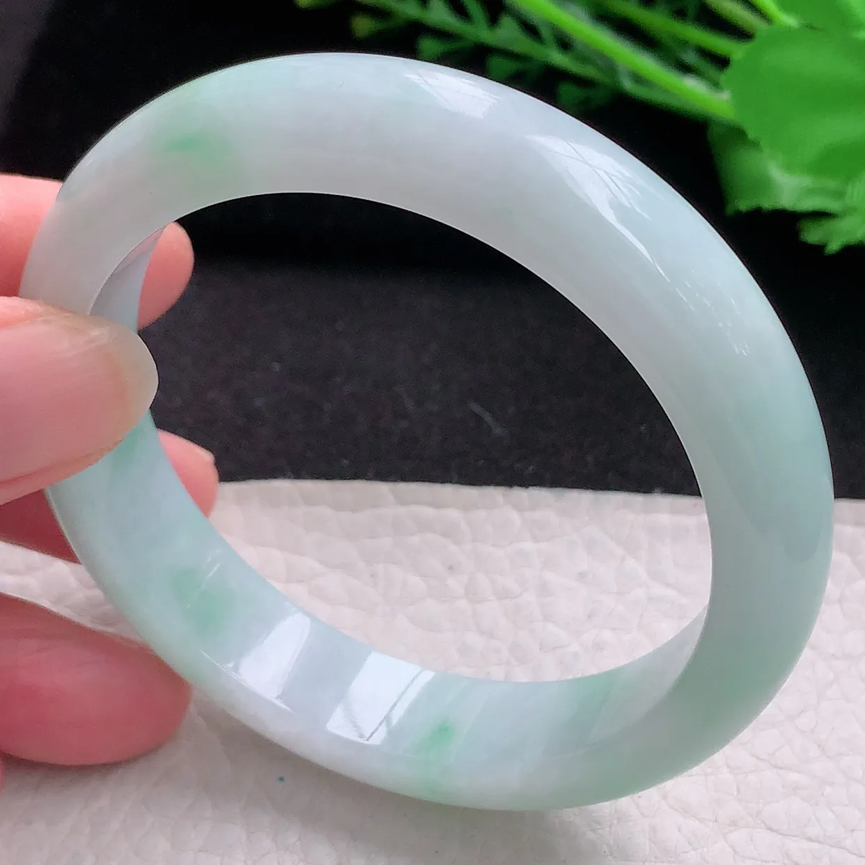 nr自然光57.5*13.2*8.3平安镯 翡翠a货玉手镯飘绿宽边珠宝玉手环