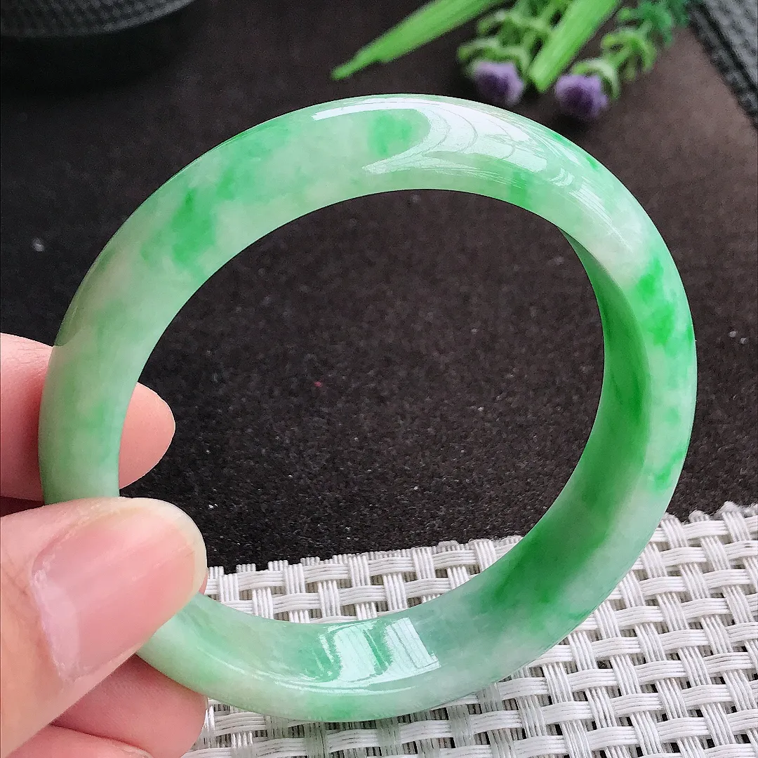 天然A货翡翠56.5/14/7.8老坑精美飘阳绿手镯宽边玉镯玉手环