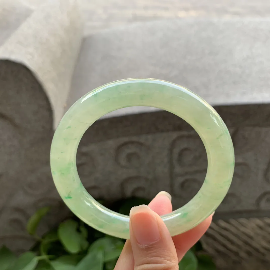 圈口54.8-10 【冰翡飘绿圆条手镯】圆条54 55可戴