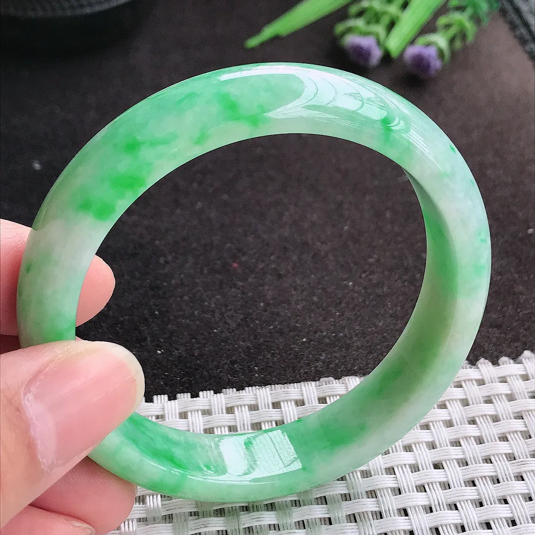 天然A货翡翠56.5/14/7.8老坑精美飘阳绿手镯宽边玉镯玉手环