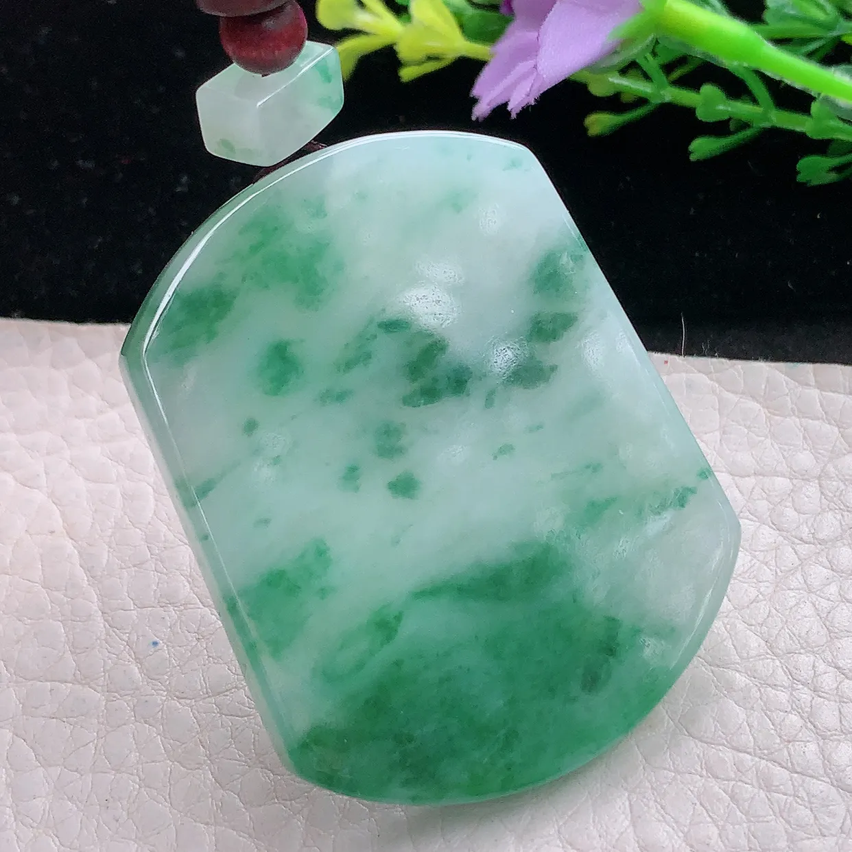 zen自然光51.5*40.8*6天然缅甸翡翠飘绿花平安无事牌玉吊坠 玉挂件