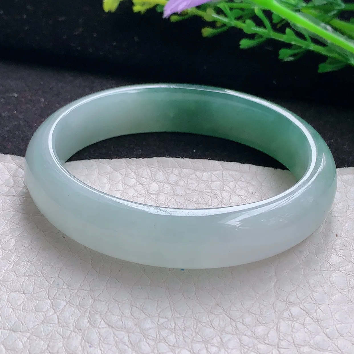 yh自然光53.5*45.5*12.2*6.5贵妃镯 翡翠a货玉手镯冰油蛋形宽边玉手环