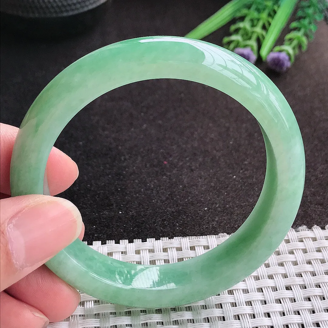 天然A货翡翠56.5/12.5/8.5老坑精美温润满绿手镯宽边玉镯