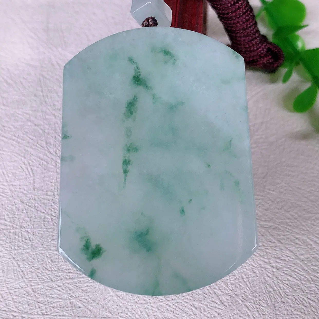 自然光实拍，冰飘花翡翠平安无事牌吊坠，平平安安，无事牌翠色灵动，佩戴平安时尚！#46.13