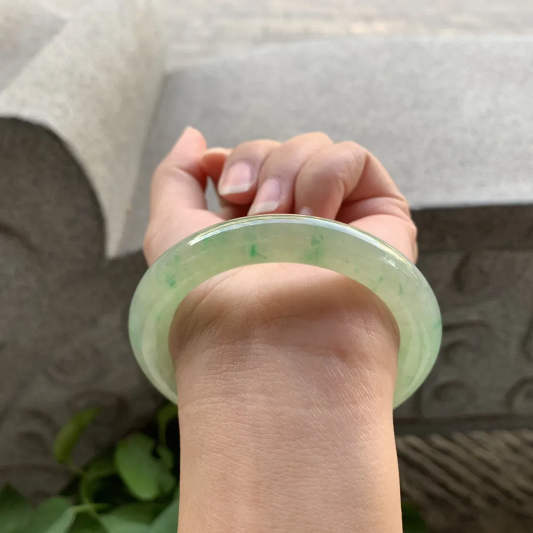 圈口54.8-10 【冰翡飘绿圆条手镯】圆条54 55可戴