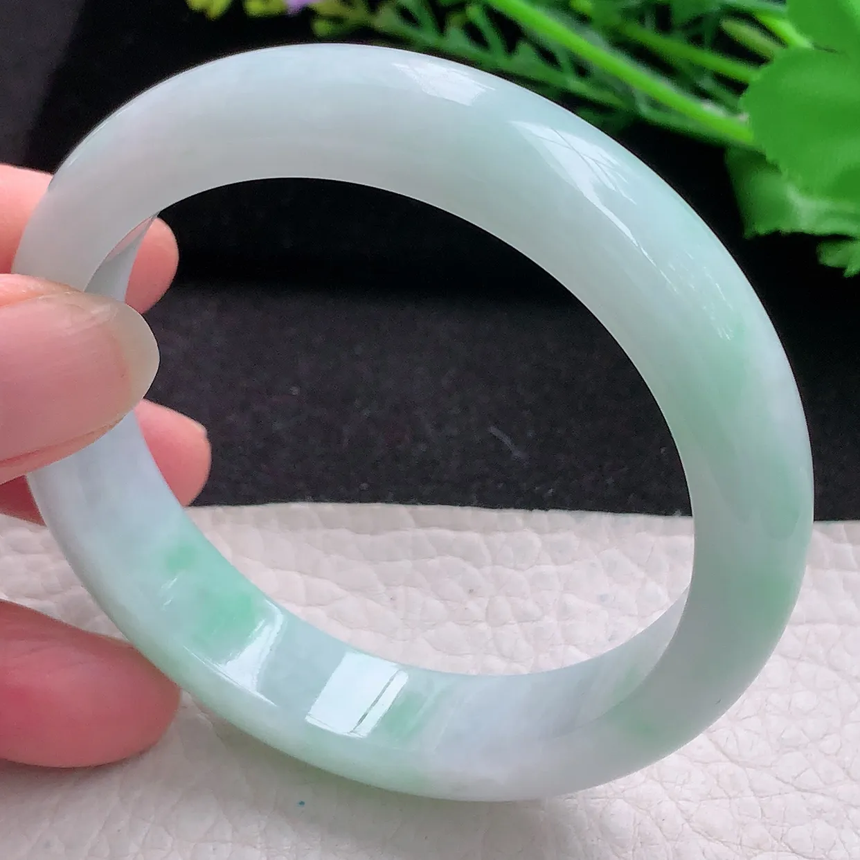 nr自然光57.5*13.2*8.3平安镯 翡翠a货玉手镯飘绿宽边珠宝玉手环