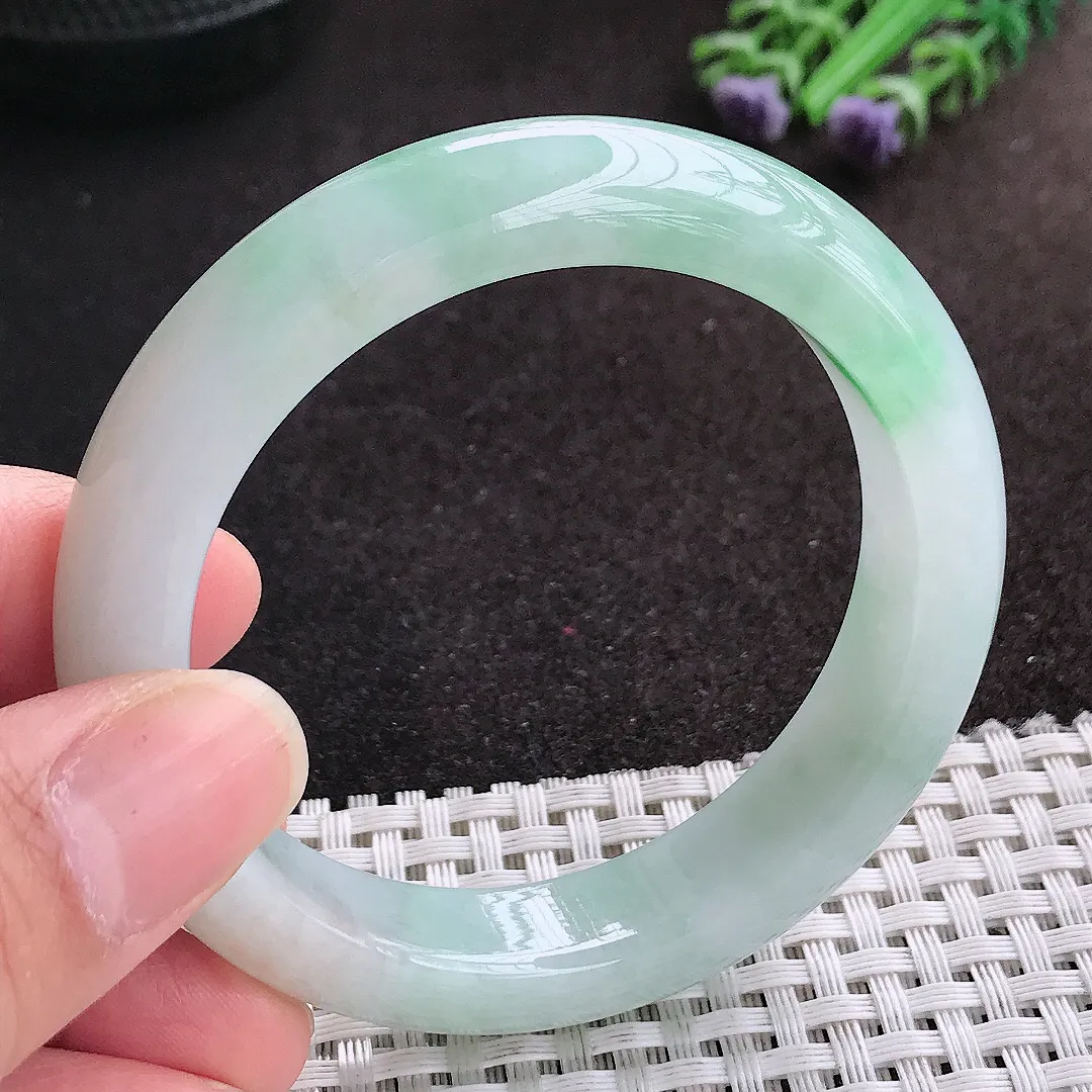 天然A货翡翠52.8/12.4/8.6老坑冰润起胶飘绿手镯宽边玉镯