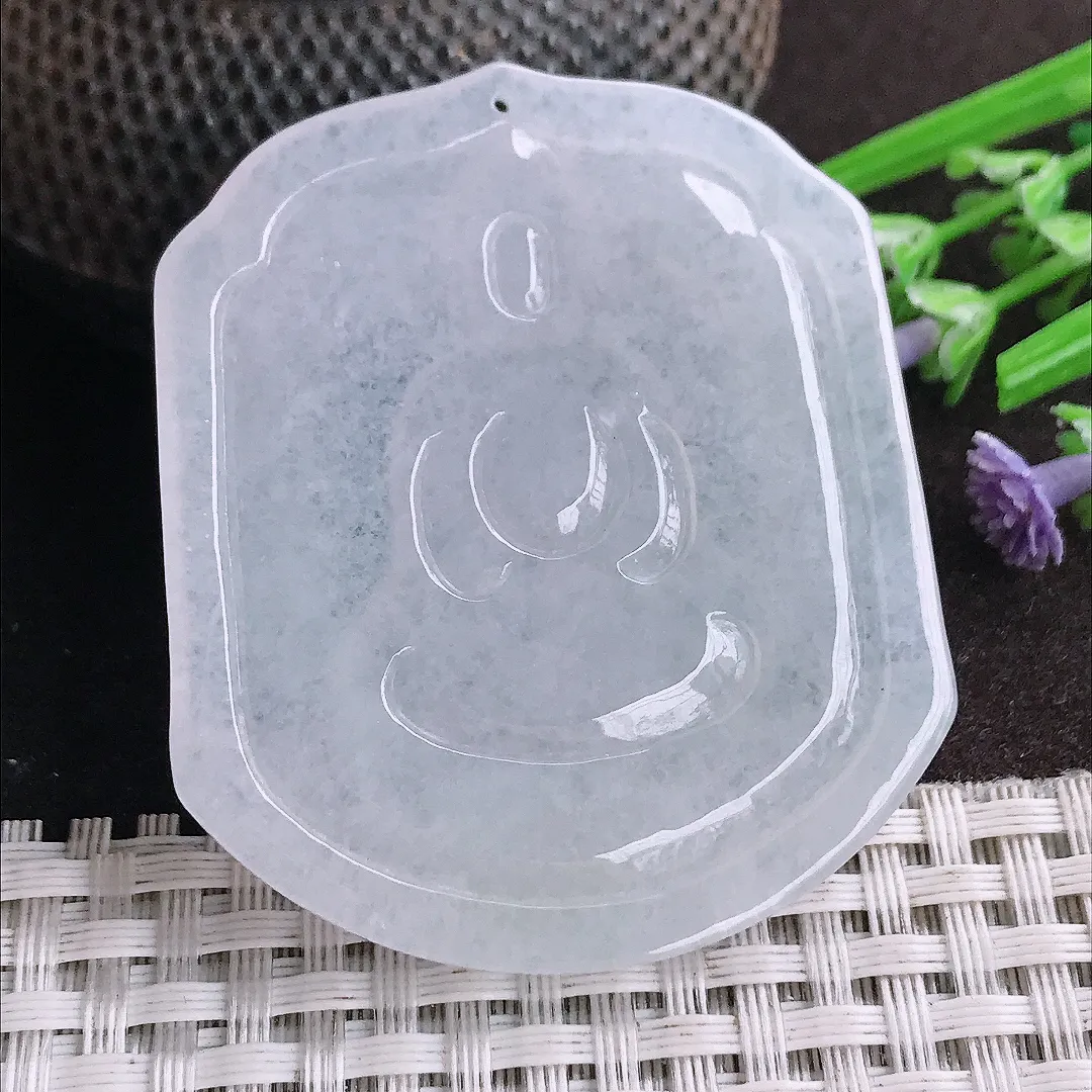 天然A货翡翠53.8/45.3/5.8老坑秀气冰润月光白阿弥陀佛老坑18k金镶嵌吊坠翡翠挂件