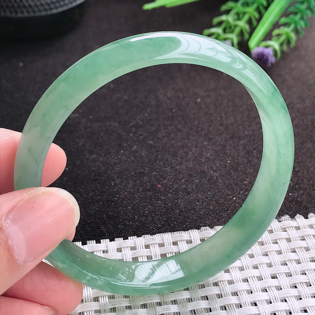 天然A货翡翠60/12.2/6老坑冰胶果冻冰晴满绿手镯宽边玉镯