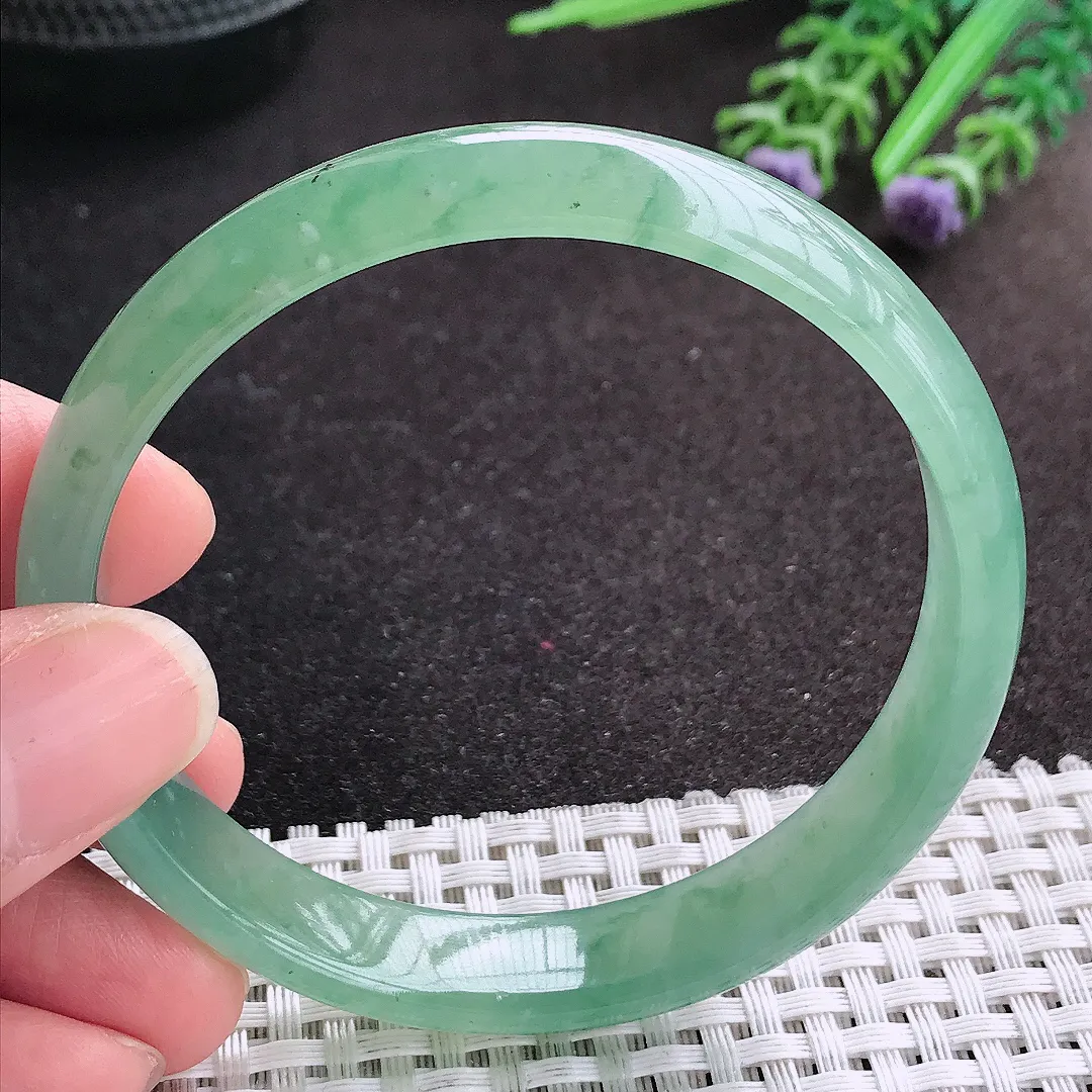 天然A货翡翠60/12.2/6老坑冰胶果冻冰晴满绿手镯宽边玉镯