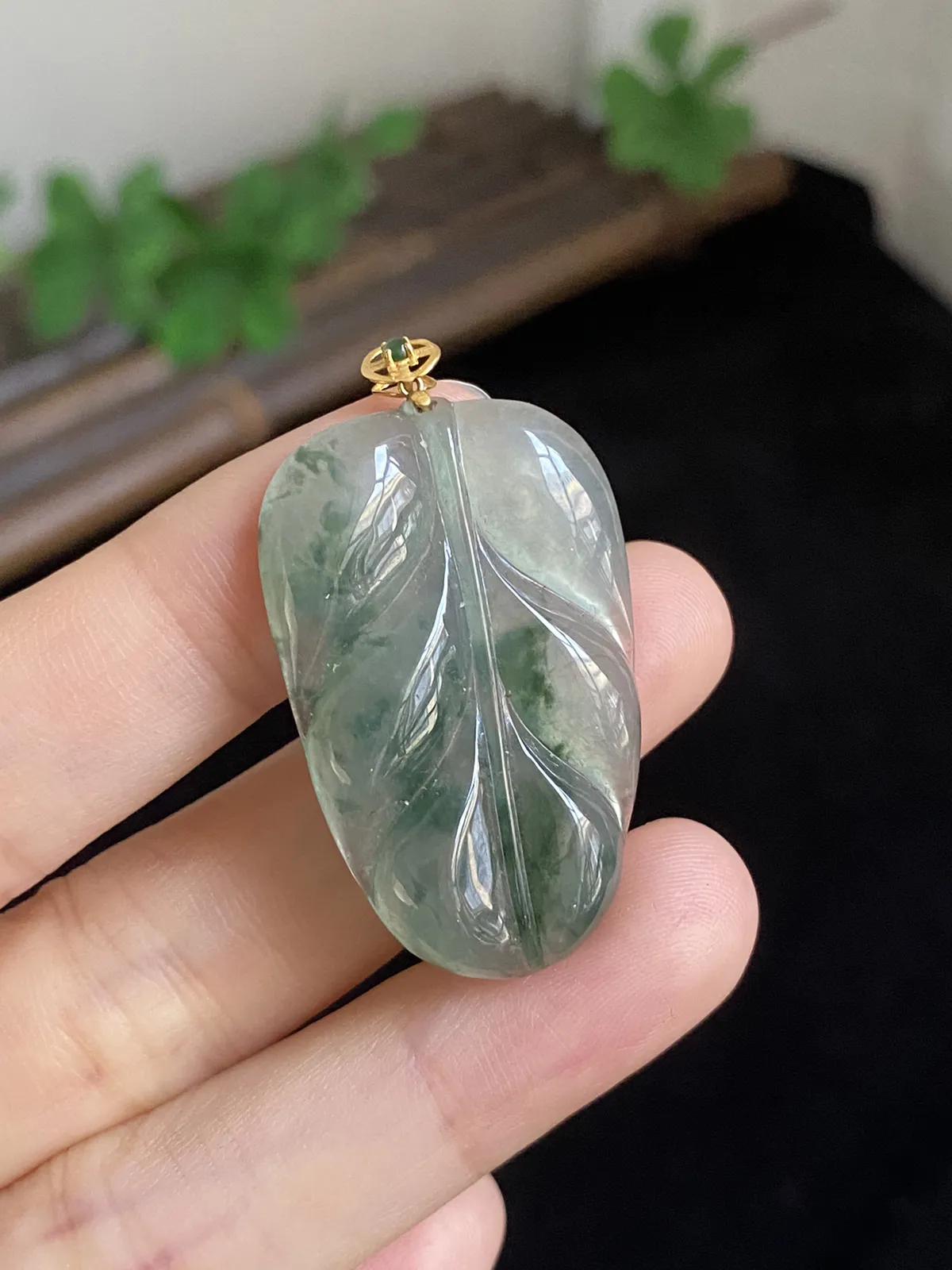 翡翠叶子，印记：G18K