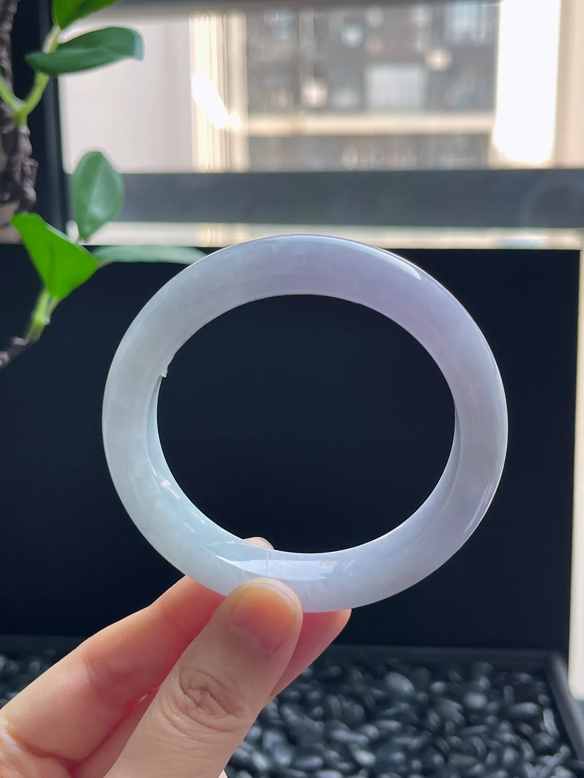 正圈55圈口，翡翠冰糯种春带彩手镯