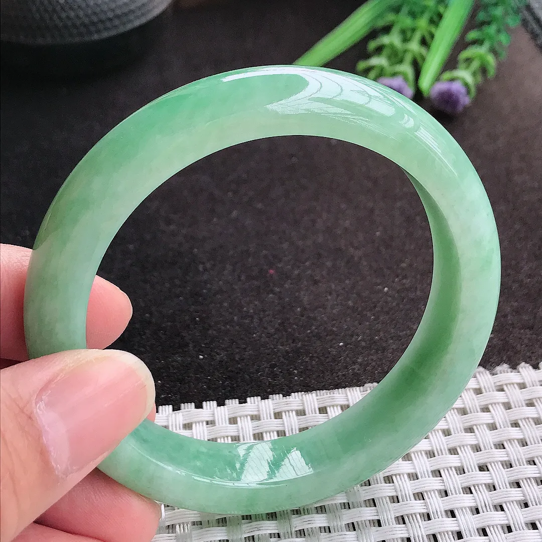 天然A货翡翠56.5/12.5/8.5老坑精美温润满绿手镯宽边玉镯