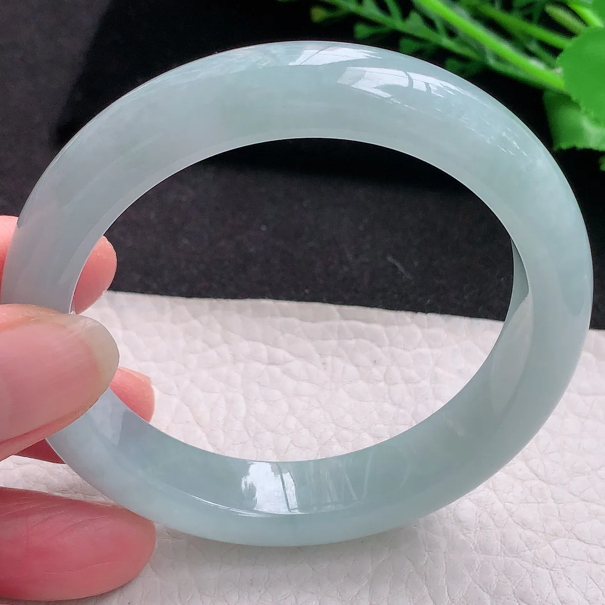 nr自然光58*12.6*8.8平安镯 翡翠a货玉手镯冰晴宽边珠宝玉手环