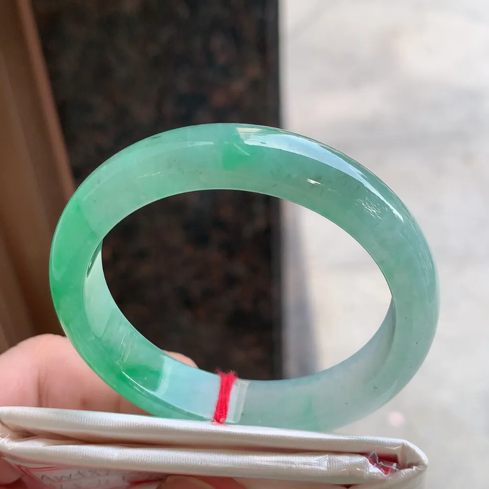 正圈冰绿 无瑕 尺寸:51.4/12/7.1 色好