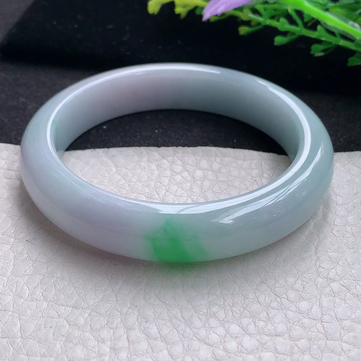 xx自然光56*12.3*8.3平安镯 翡翠a货玉手镯飘绿宽边珠宝玉手环