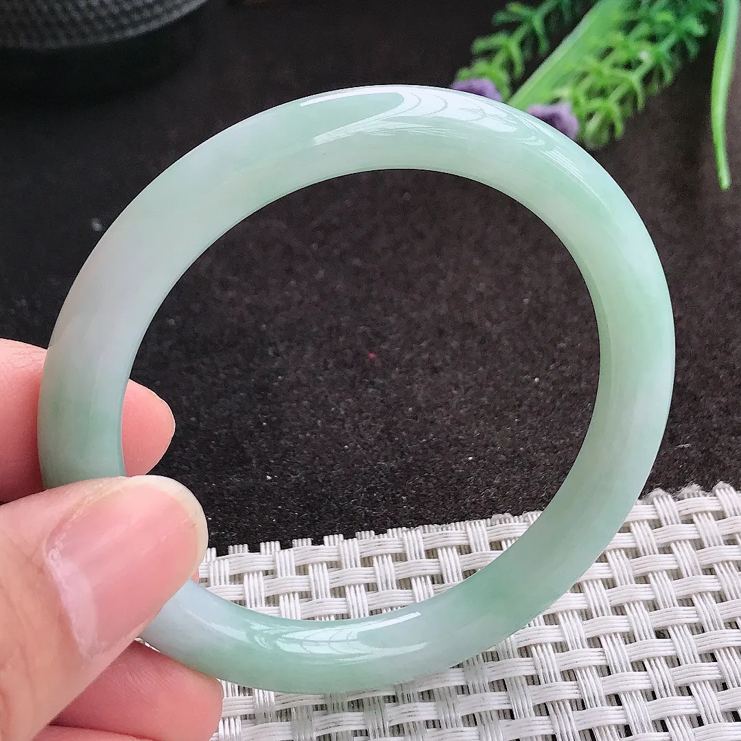 天然A货翡翠53.5/7.9/8.3老坑冰润水灵冰晴圆条手镯玉镯