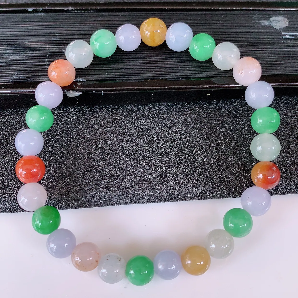 自然光实拍，冰润多宝翡翠手链，多彩翡翠手串，颜色丰富，料子细腻，高档大气，自戴送礼佳品！#46.13取一尺寸6.6mm