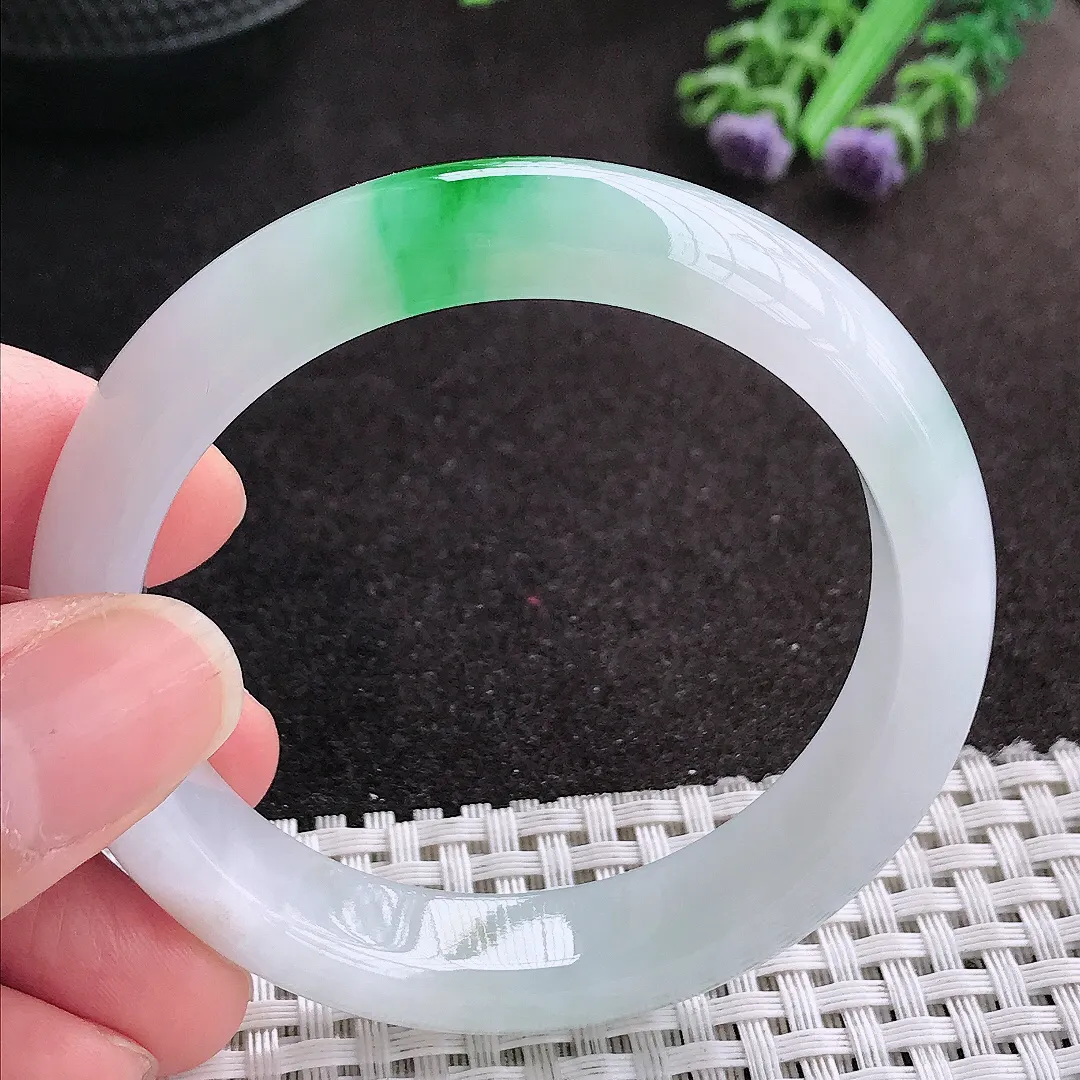 天然A货翡翠52.5.12/7.8老坑冰润起胶白底青飘阳绿手镯宽边玉镯