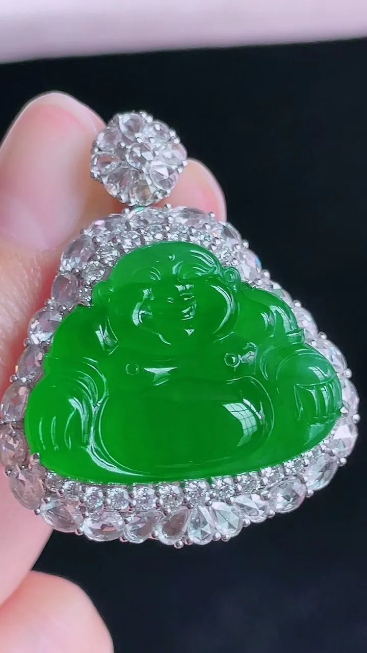 【翡翠名称】18K金豪华镶钻冰满阳绿佛公吊坠
【翡翠尺寸】含金37.6/30.4/12.6mm
【翡