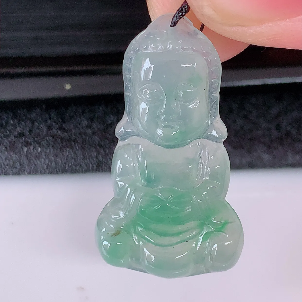 自然光实拍，冰种飘花翡翠保平安宝宝佛吊坠，一生平安，玉质莹润，佩戴佳品，#46.13