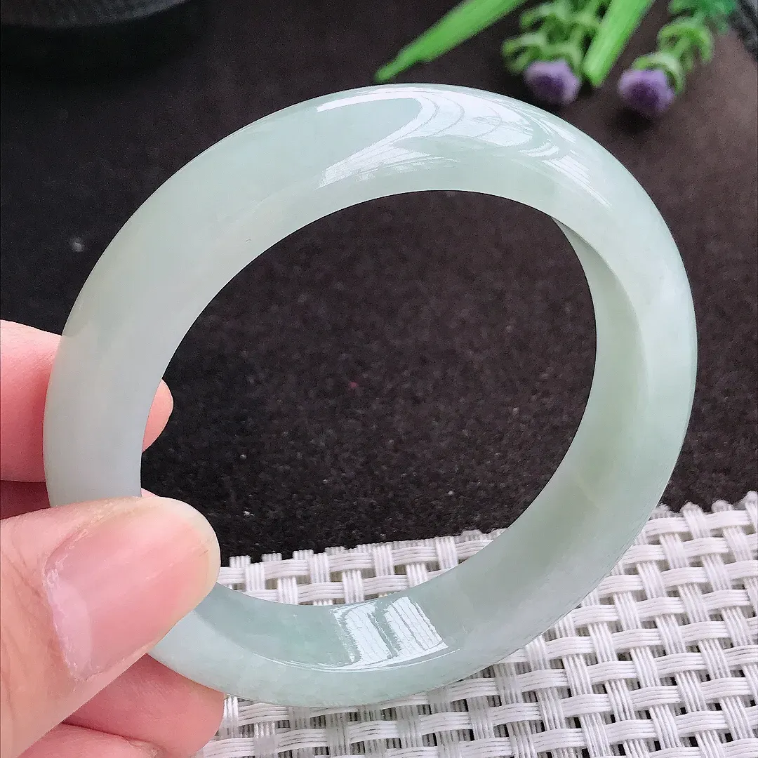 天然A货翡翠55/13.3/8.6老坑秀气冰胶冰晴手镯宽边玉镯