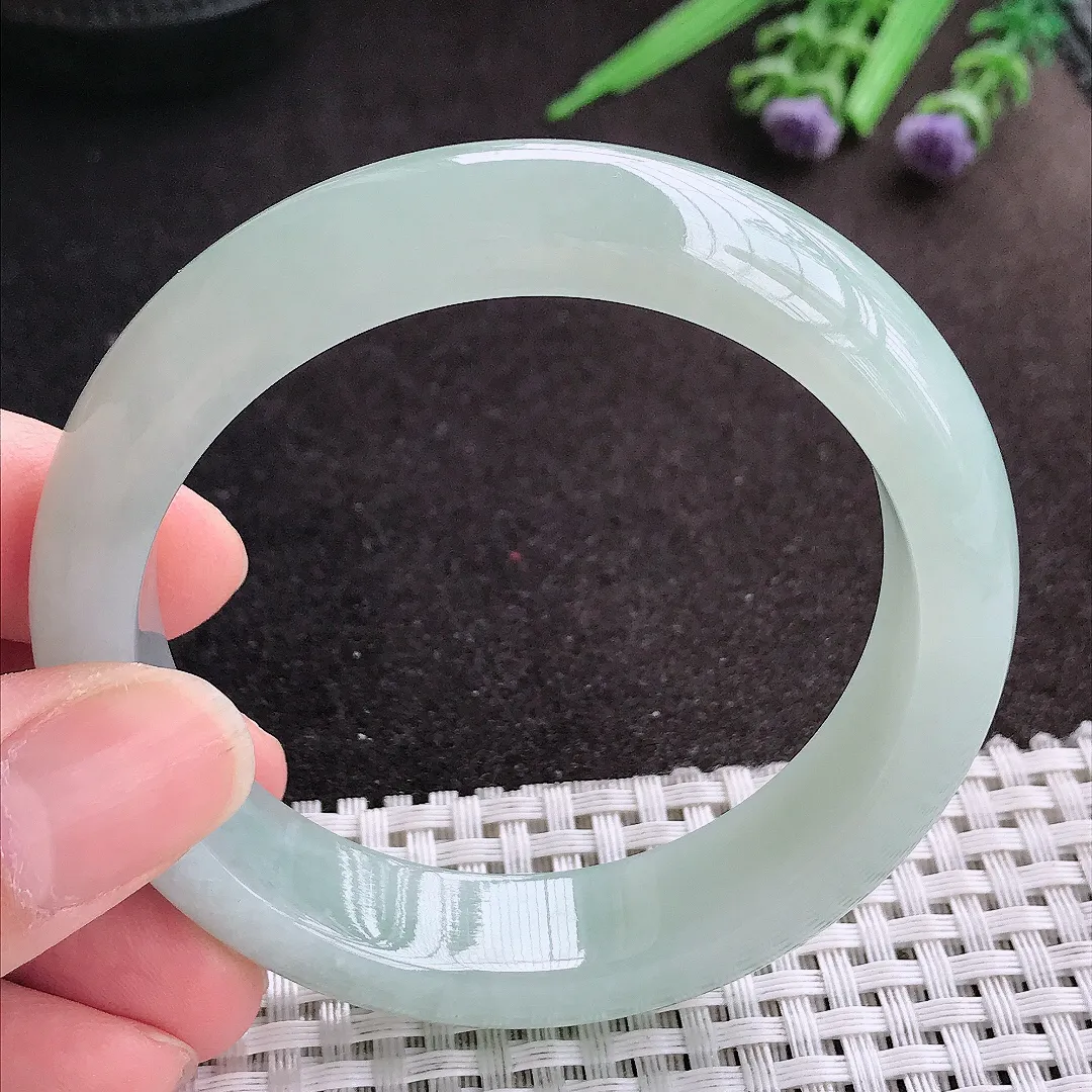 天然A货翡翠55/13.3/8.6老坑秀气冰胶冰晴手镯宽边玉镯