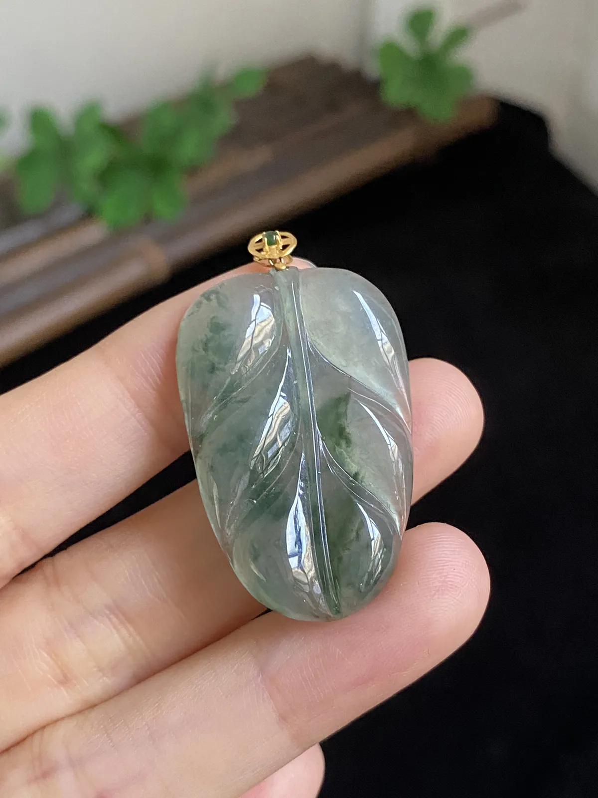 翡翠叶子，印记：G18K