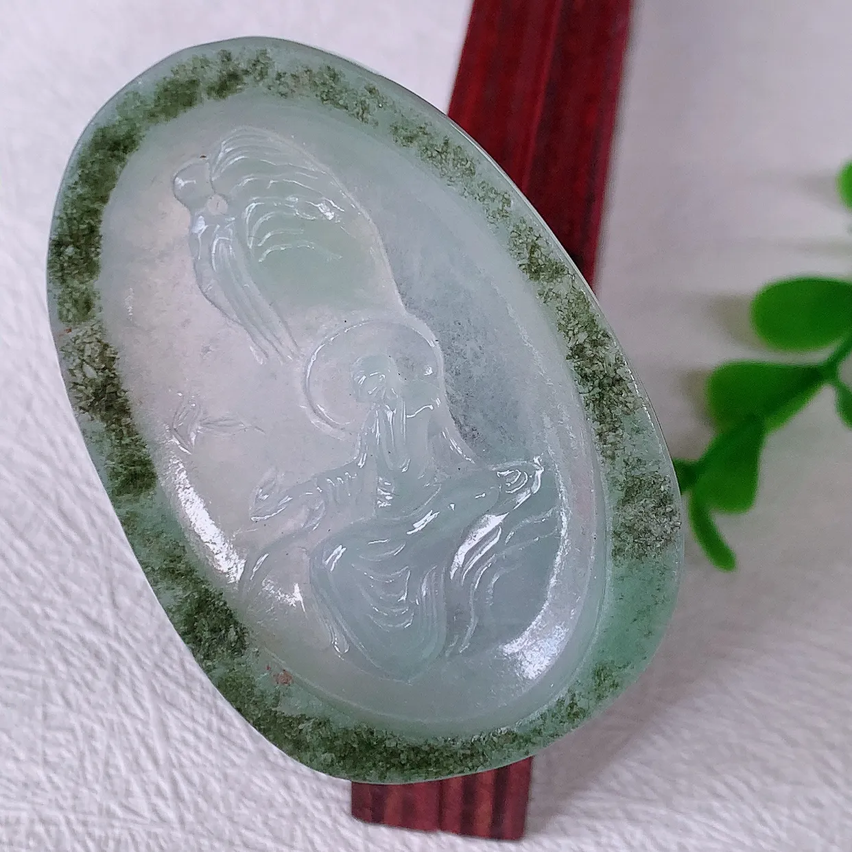 自然光实拍，冰透双彩翡翠悟道吊坠，翡翠悟道寓意“祥和，安宁，吉祥，幸福”，佩戴效果优雅迷人，性价比超高！#60.13