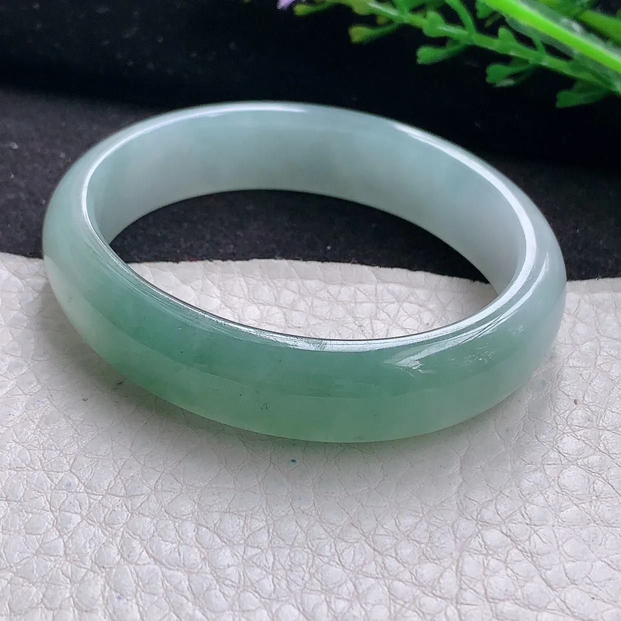 yh自然光53.5*45.5*12.2*6.5贵妃镯 翡翠a货玉手镯冰油蛋形宽边玉手环