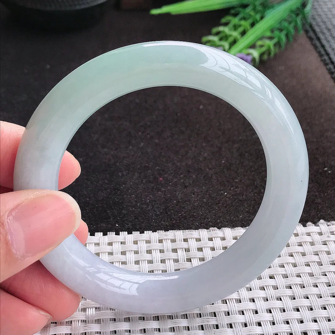 天然A货翡翠56/11.9/11.1老坑秀气温润冰晴圆条手镯玉镯