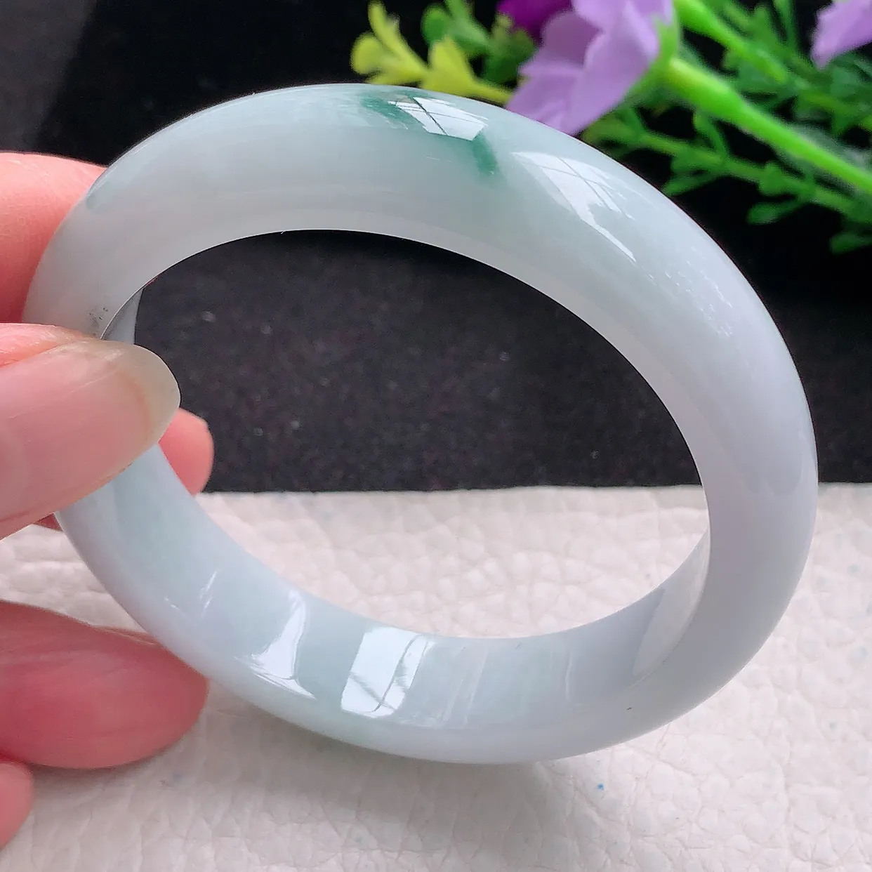 js自然光54*13*8平安镯 翡翠a货玉手镯飘花宽边珠宝玉手环