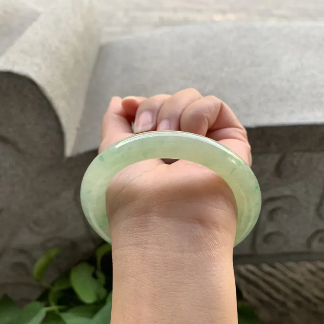 圈口54.8-10 【冰翡飘绿圆条手镯】圆条54 55可戴