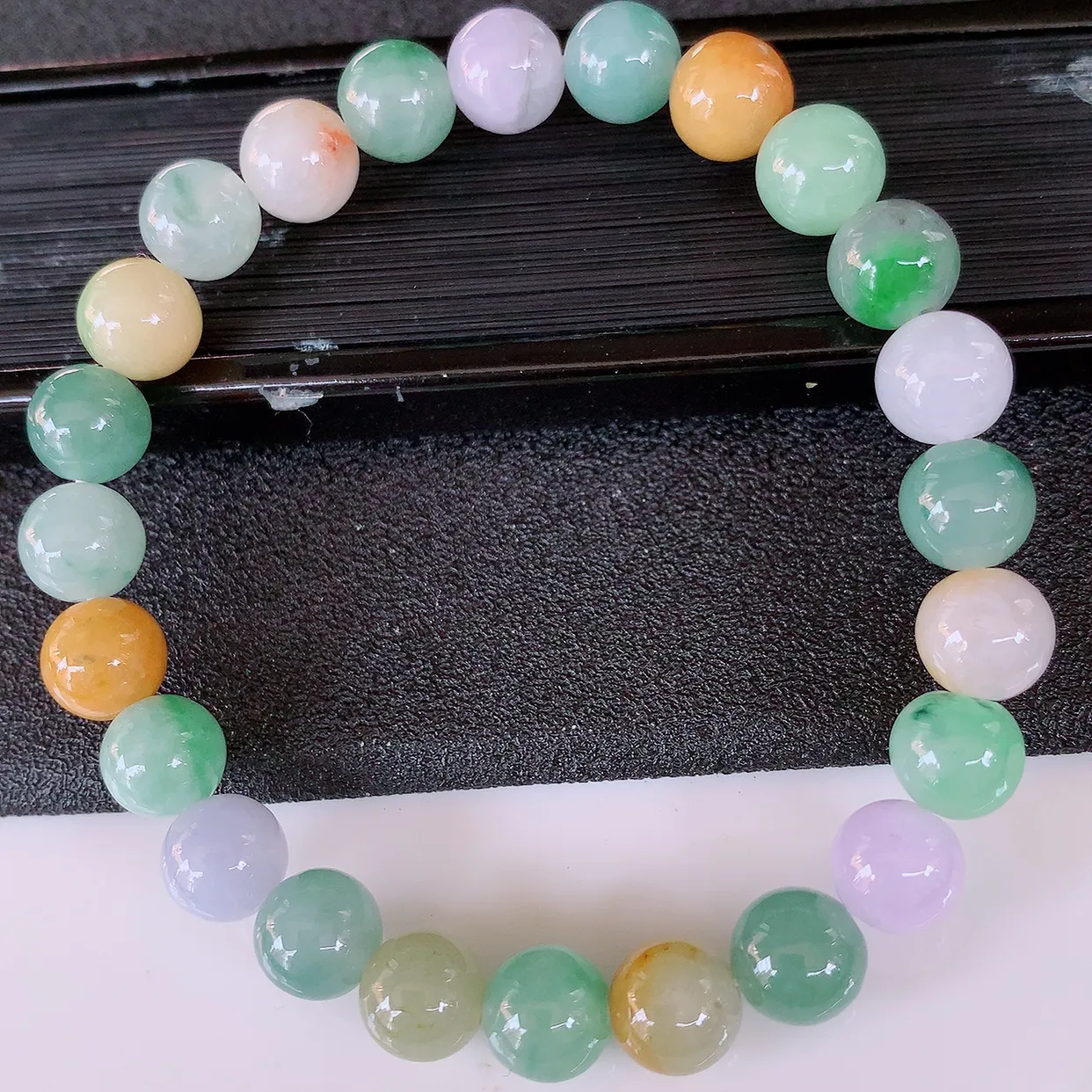 自然光实拍，冰润多宝翡翠手链，多彩翡翠手串，颜色丰富，料子细腻，高档大气，自戴送礼佳品！#46.13取一尺寸7.8mm