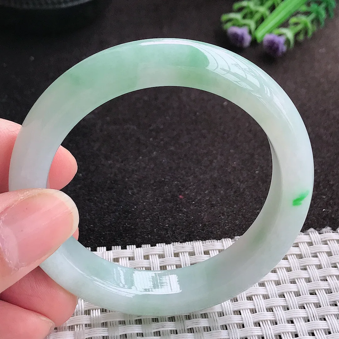 天然A货翡翠52.8/12.4/8.6老坑冰润起胶飘绿手镯宽边玉镯