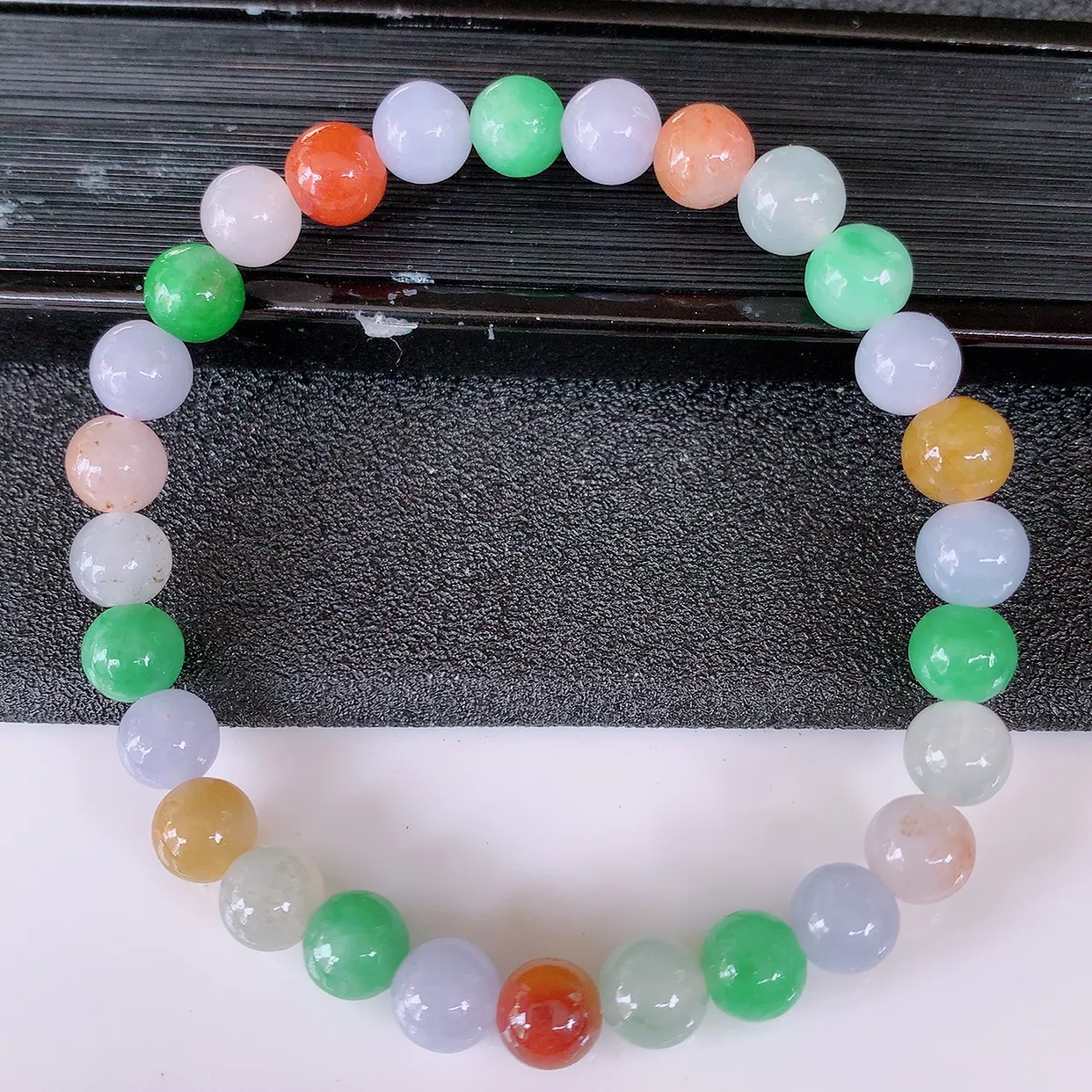 自然光实拍，冰润多宝翡翠手链，多彩翡翠手串，颜色丰富，料子细腻，高档大气，自戴送礼佳品！#46.13取一尺寸6.6mm