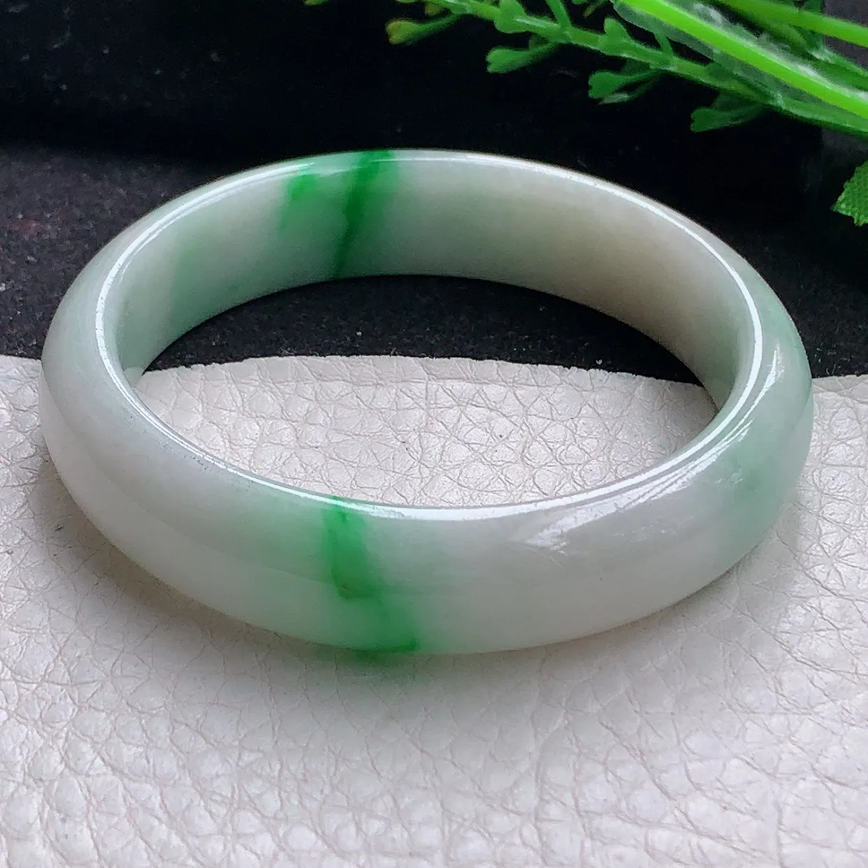 xx小圈口51*12.3*6.8平安镯 翡翠a货玉手镯飘绿宽边珠宝玉手环