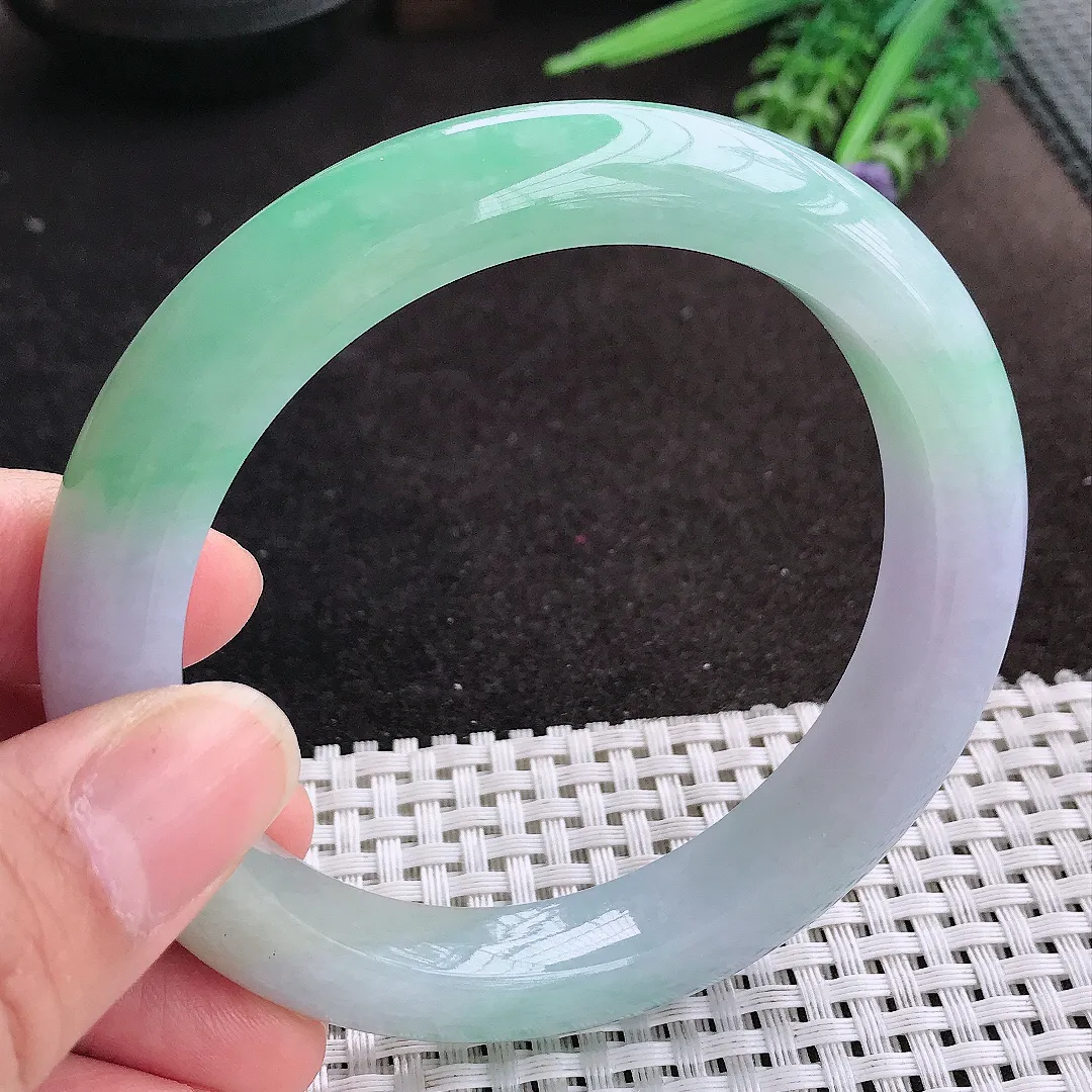 天然A货翡翠61.5/12.4/10.3老坑冰润大圈口春带彩手镯宽边玉镯