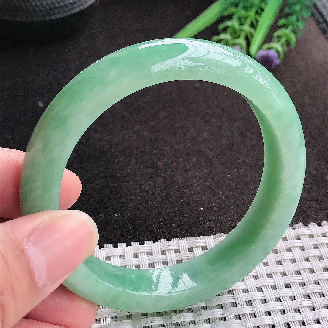 天然A货翡翠56.5/12.5/8.5老坑精美温润满绿手镯宽边玉镯