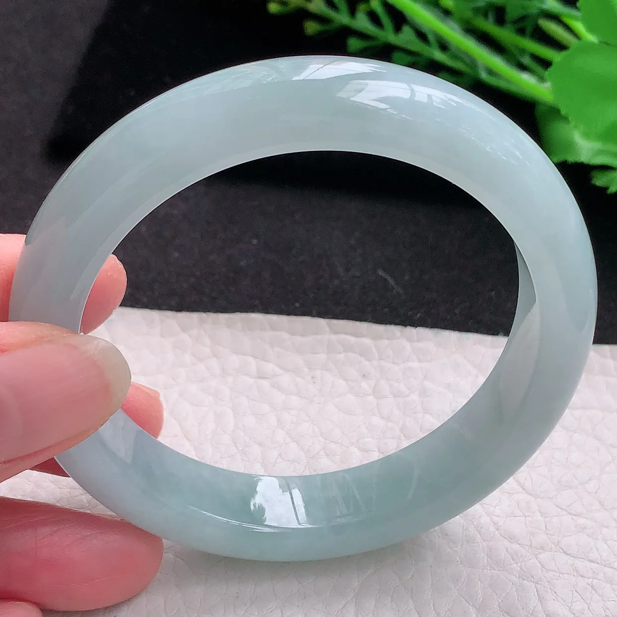 nr自然光58*12.6*8.8平安镯 翡翠a货玉手镯冰晴宽边珠宝玉手环