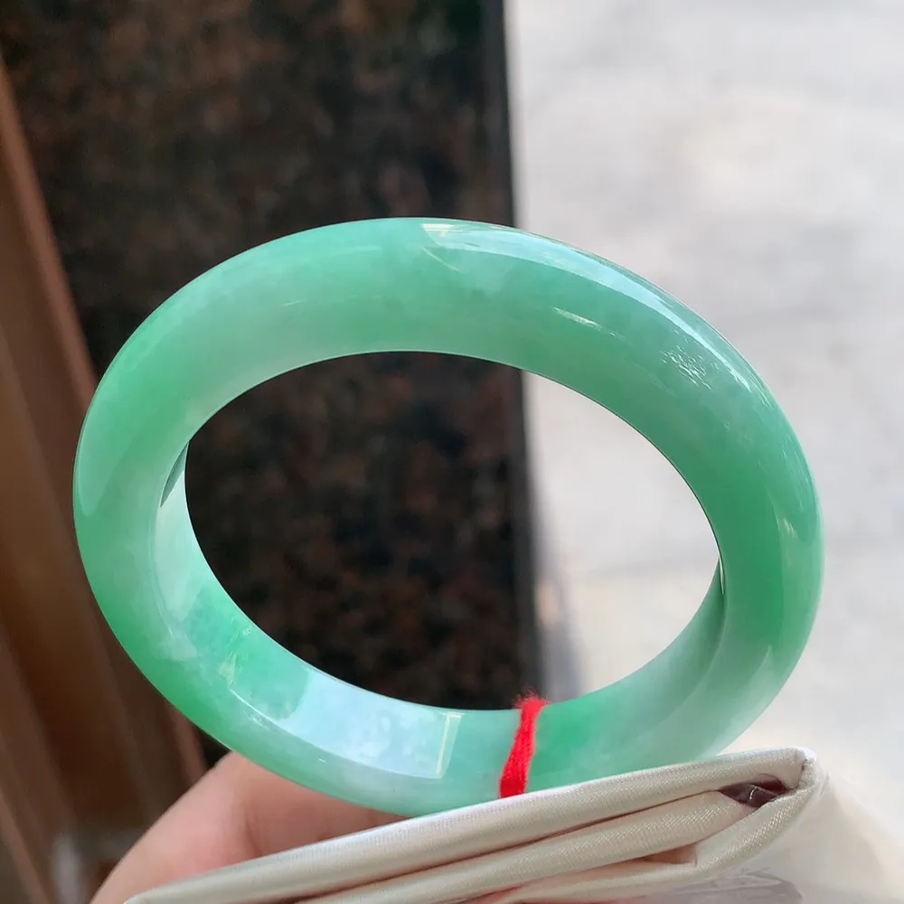 正圈冰糯翠绿 无瑕 尺寸:55.4/11.8/9.5 色好