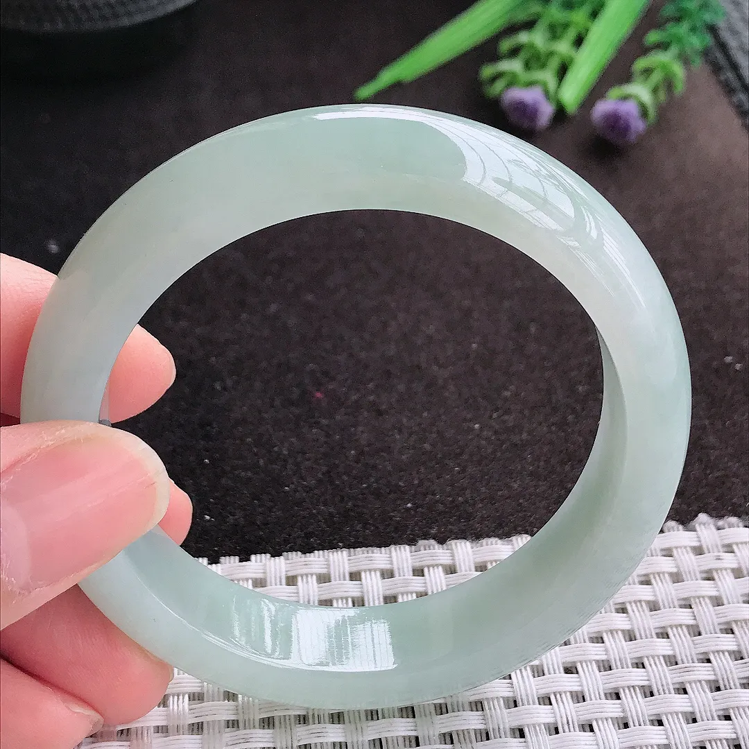 天然A货翡翠55/13.3/8.6老坑秀气冰胶冰晴手镯宽边玉镯