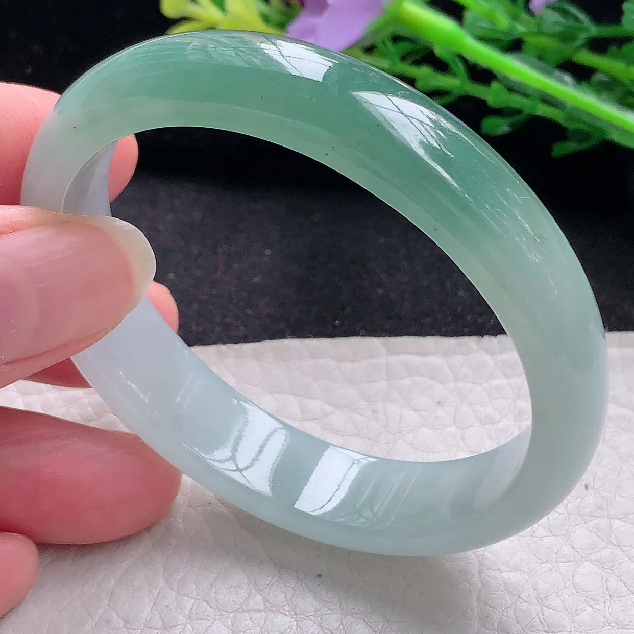 yh自然光53.5*45.5*12.2*6.5贵妃镯 翡翠a货玉手镯冰油蛋形宽边玉手环