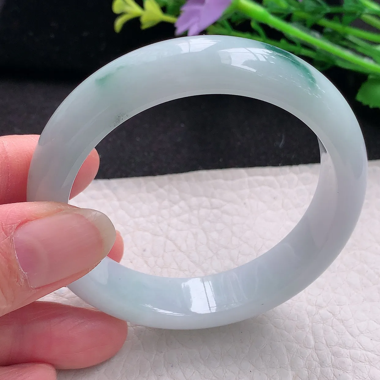 js自然光54*13*8平安镯 翡翠a货玉手镯飘花宽边珠宝玉手环