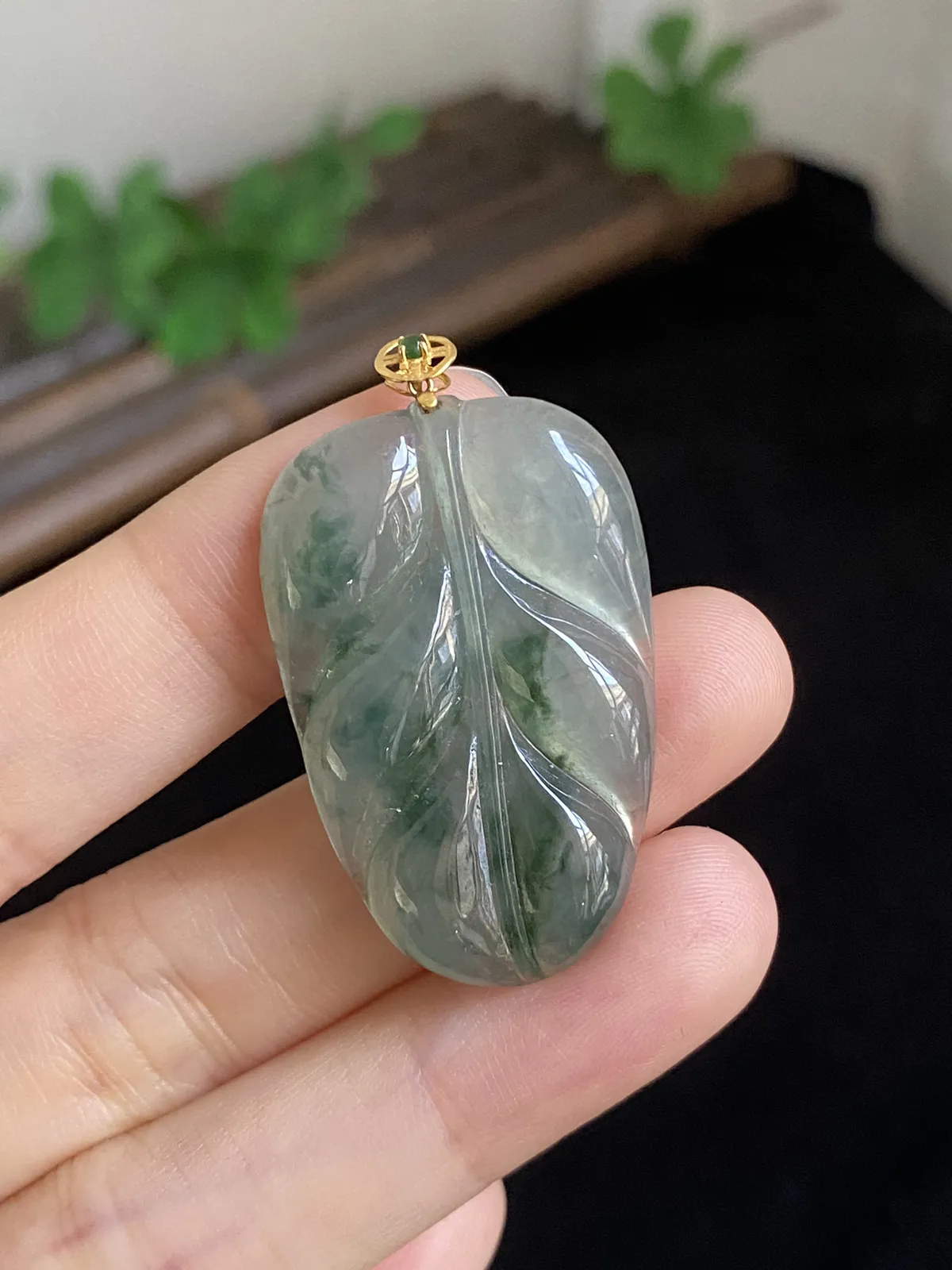 翡翠叶子，印记：G18K