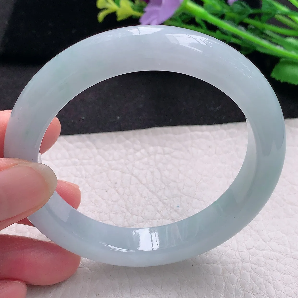 r自然光59*12*9.2平安镯 翡翠a货玉手镯冰胶白月光宽边珠宝玉手环