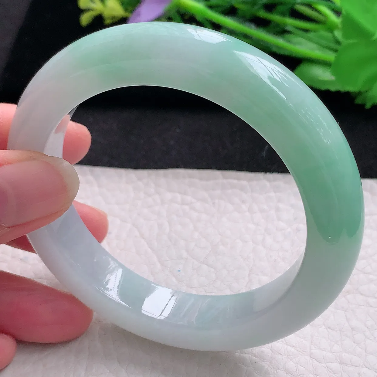 z自然光58*12.6*10.2平安镯 翡翠a货玉手镯半山水厚装宽边玉手环