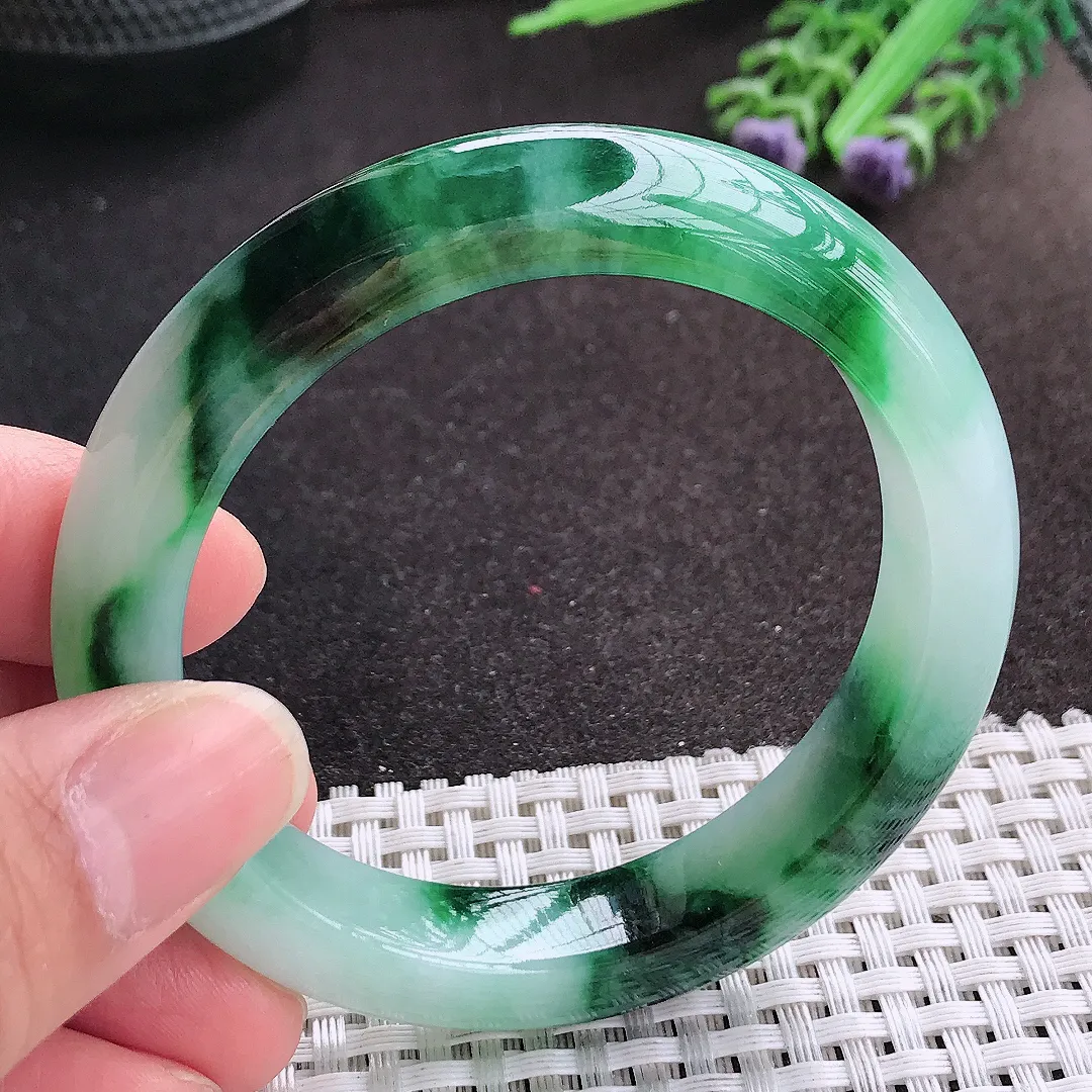 天然A货翡翠54.8/12/9老坑精美冰润飘绿手镯宽边玉镯