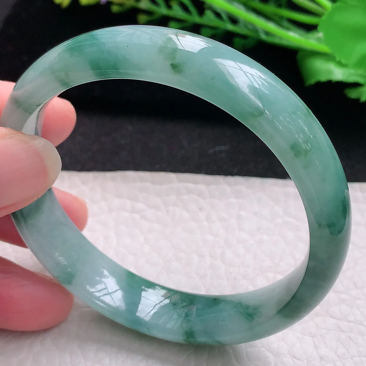 nr自然光57.5*13.2*7.2平安镯 翡翠a货玉手镯飘蓝花宽边珠宝玉手环